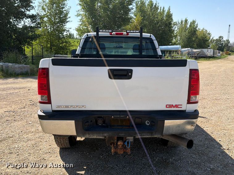 image for item FB5900 2011 GMC Sierra 2500HD Ext. Cab pickup truck