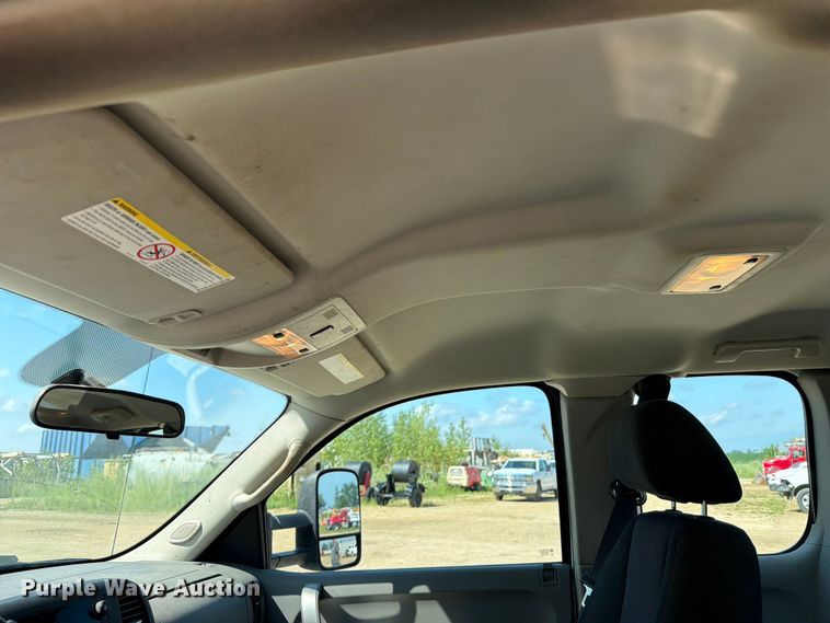 image for item FB5900 2011 GMC Sierra 2500HD Ext. Cab pickup truck