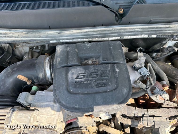 image for item FB5900 2011 GMC Sierra 2500HD Ext. Cab pickup truck