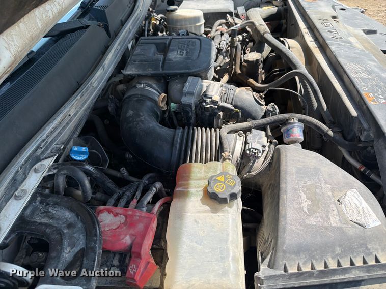 image for item FB5900 2011 GMC Sierra 2500HD Ext. Cab pickup truck