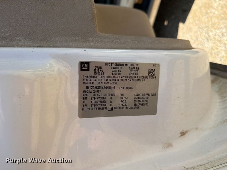 image for item FB5900 2011 GMC Sierra 2500HD Ext. Cab pickup truck