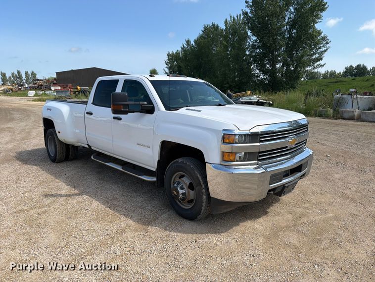 image for item FB5901 2016 Chevrolet Silverado 3500HD Crew Cab pickup truck