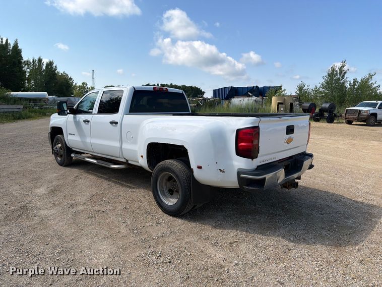 image for item FB5901 2016 Chevrolet Silverado 3500HD Crew Cab pickup truck