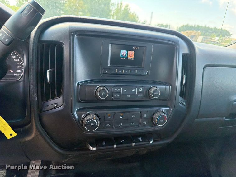 image for item FB5901 2016 Chevrolet Silverado 3500HD Crew Cab pickup truck