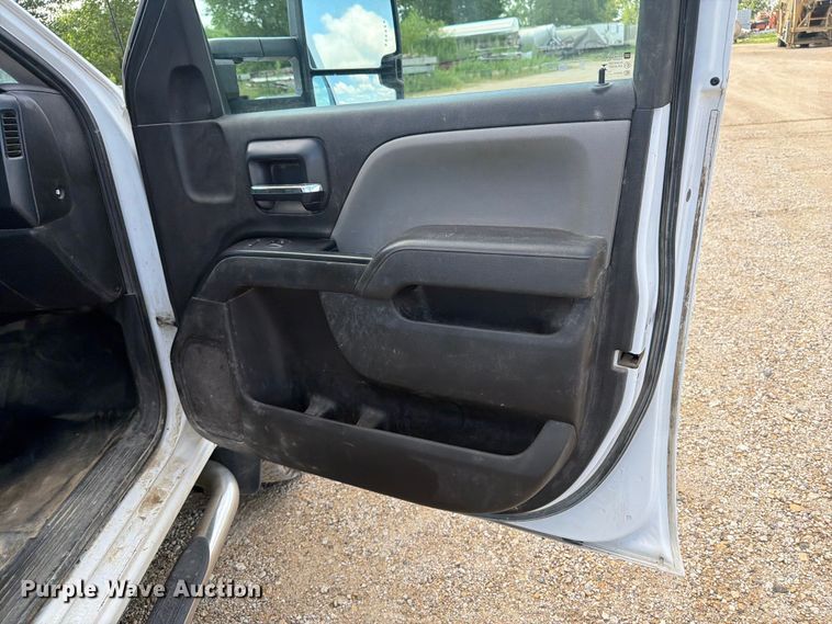 image for item FB5902 2016 GMC Sierra 3500HD Ext. Cab pickup truck