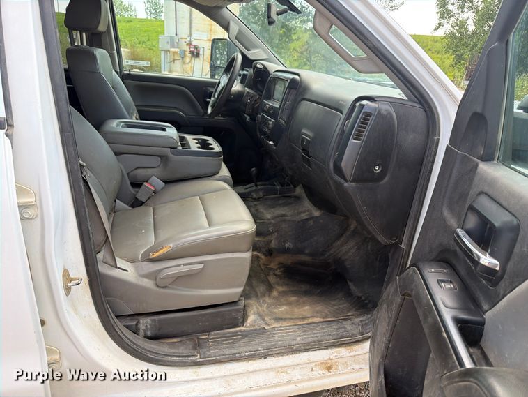image for item FB5902 2016 GMC Sierra 3500HD Ext. Cab pickup truck