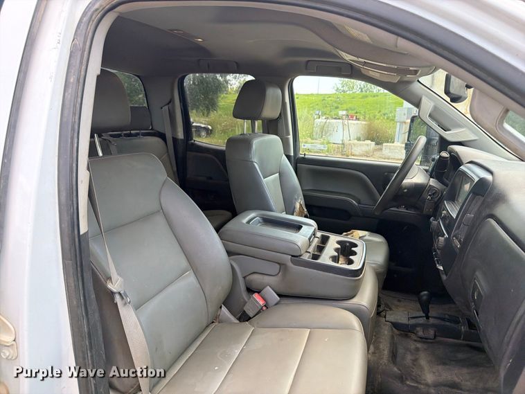 image for item FB5902 2016 GMC Sierra 3500HD Ext. Cab pickup truck