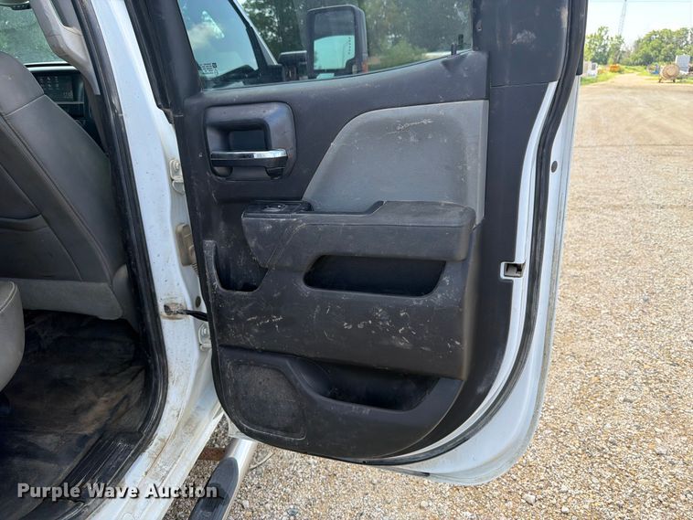 image for item FB5902 2016 GMC Sierra 3500HD Ext. Cab pickup truck