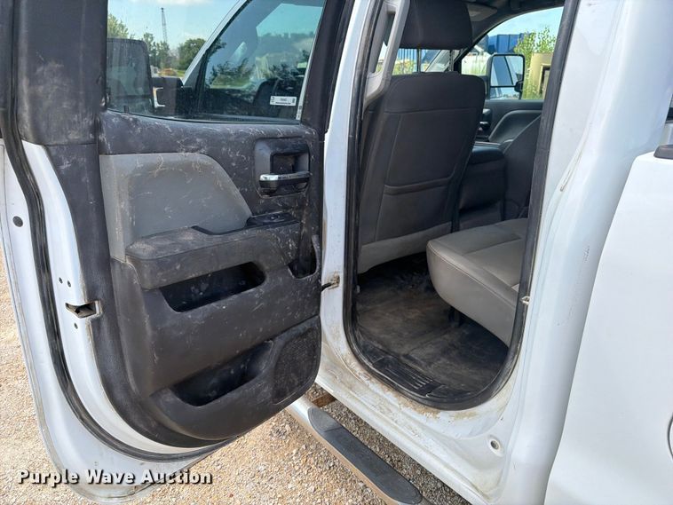 image for item FB5902 2016 GMC Sierra 3500HD Ext. Cab pickup truck