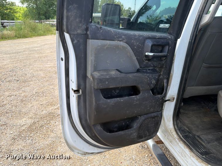 image for item FB5902 2016 GMC Sierra 3500HD Ext. Cab pickup truck