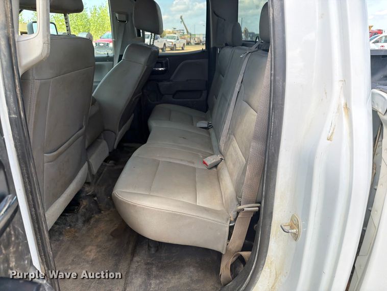 image for item FB5902 2016 GMC Sierra 3500HD Ext. Cab pickup truck