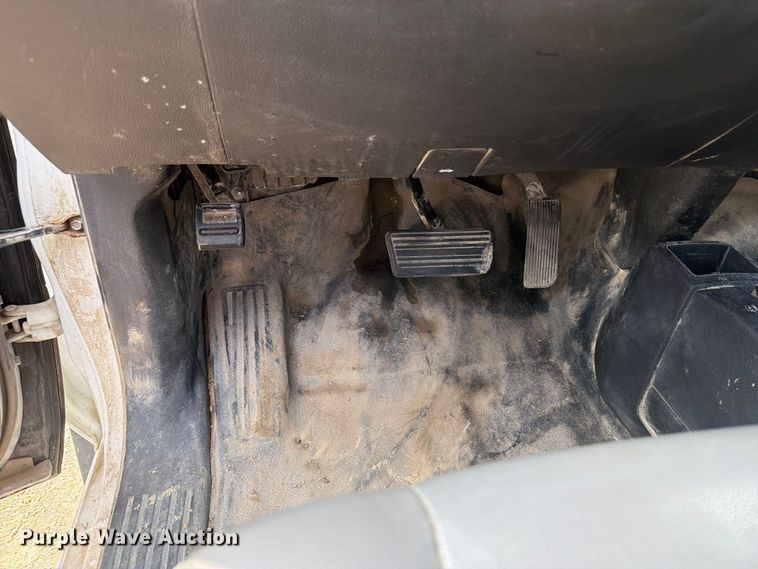 image for item FB5902 2016 GMC Sierra 3500HD Ext. Cab pickup truck