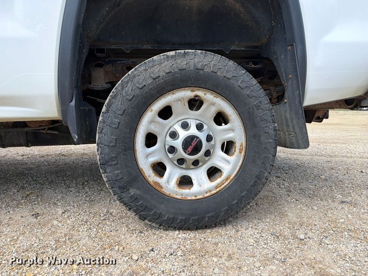 image for item FB5902 2016 GMC Sierra 3500HD Ext. Cab pickup truck