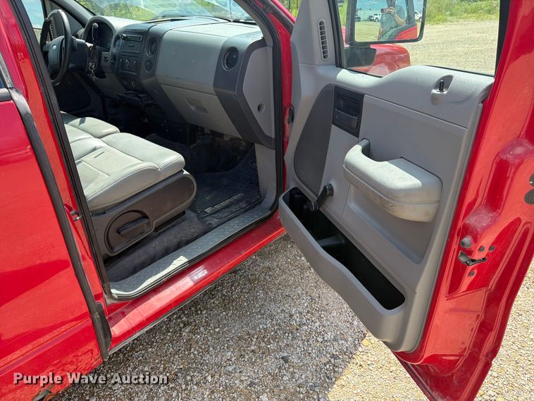image for item FB5903 2006 Ford F150 pickup truck