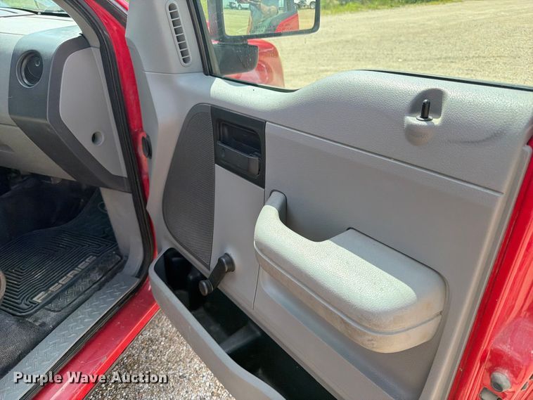 image for item FB5903 2006 Ford F150 pickup truck