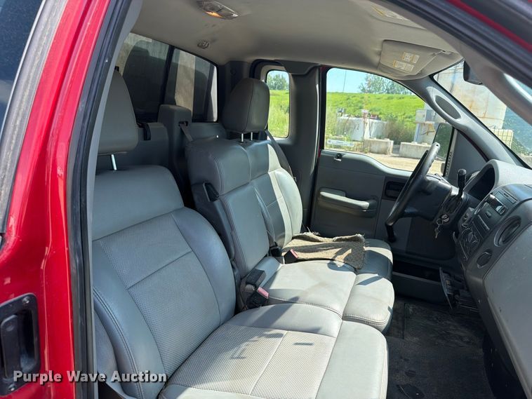 image for item FB5903 2006 Ford F150 pickup truck