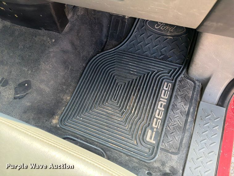 image for item FB5903 2006 Ford F150 pickup truck