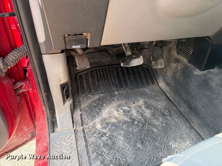 image for item FB5903 2006 Ford F150 pickup truck