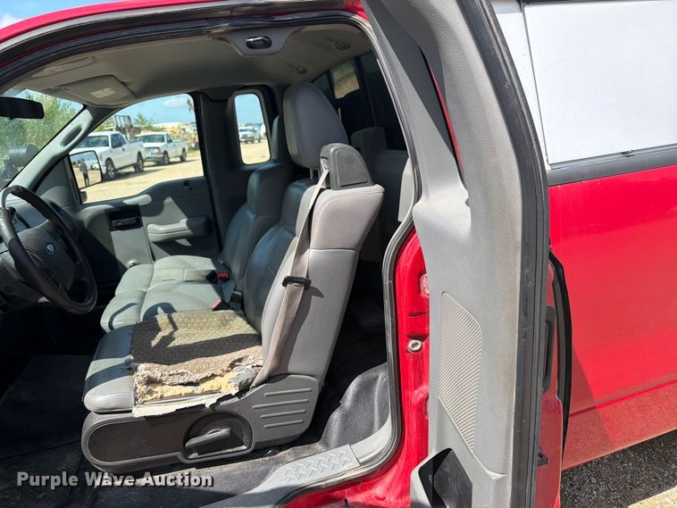 image for item FB5903 2006 Ford F150 pickup truck
