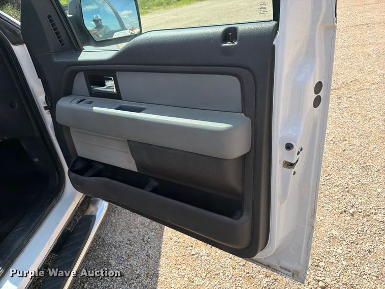 image for item FB5904 2013 Ford F150 Ext. Cab pickup truck