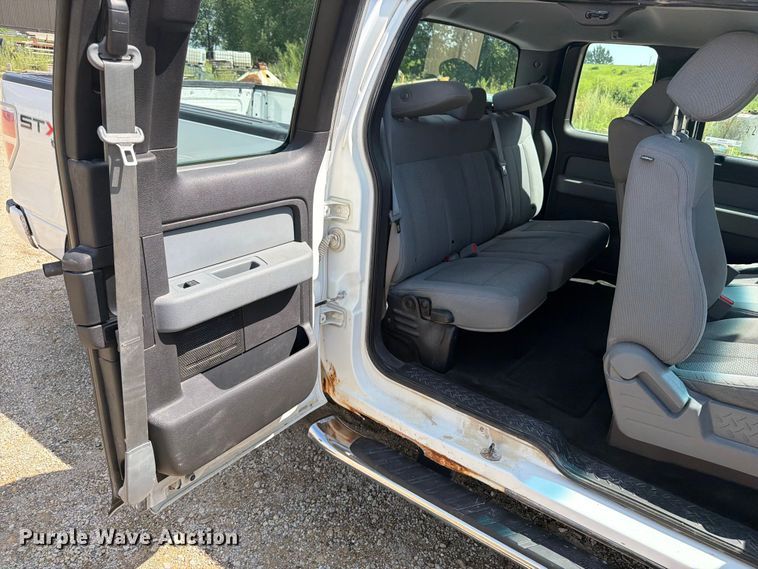 image for item FB5904 2013 Ford F150 Ext. Cab pickup truck