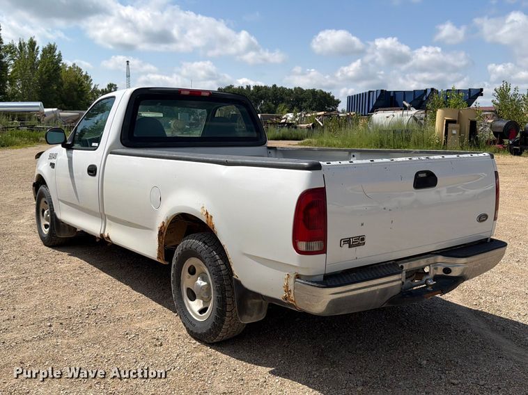 image for item FB5905 2004 Ford F150 pickup truck
