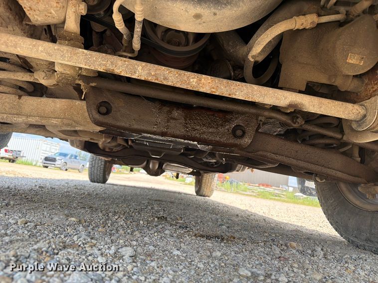 image for item FB5905 2004 Ford F150 pickup truck