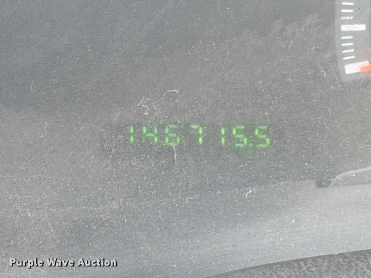 image for item FB5905 2004 Ford F150 pickup truck