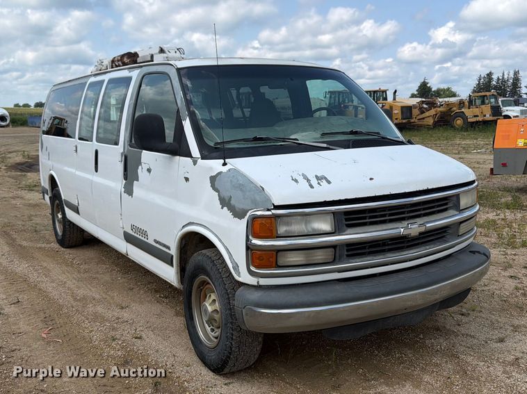 image for item FB5911 1999 Chevrolet Express 3500 van