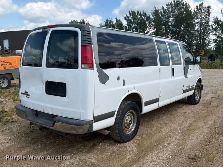 image for item FB5911 1999 Chevrolet Express 3500 van