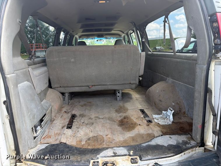 image for item FB5911 1999 Chevrolet Express 3500 van