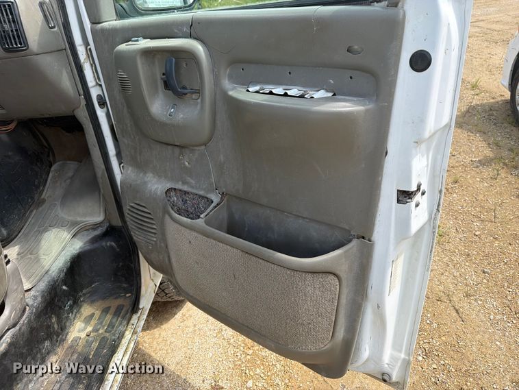 image for item FB5911 1999 Chevrolet Express 3500 van