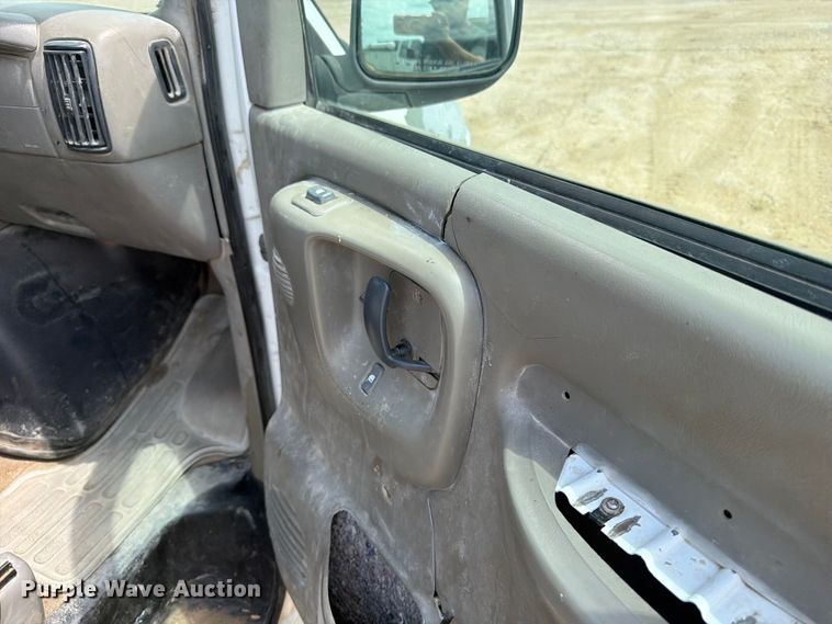 image for item FB5911 1999 Chevrolet Express 3500 van