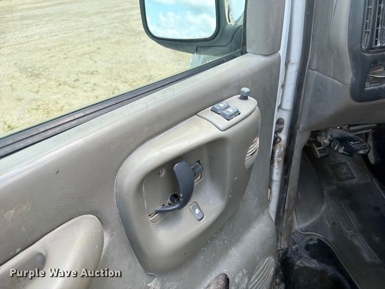 image for item FB5911 1999 Chevrolet Express 3500 van