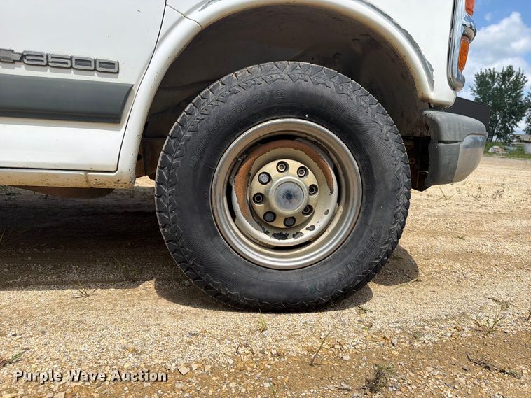 image for item FB5911 1999 Chevrolet Express 3500 van