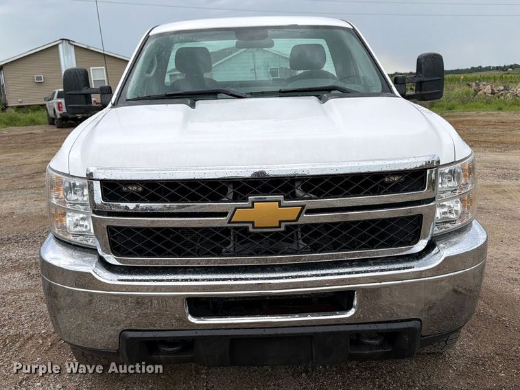 image for item FB5932 2012 Chevrolet Silverado 2500HD pickup truck