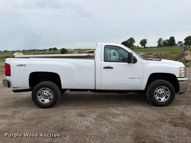 image for item FB5932 2012 Chevrolet Silverado 2500HD pickup truck