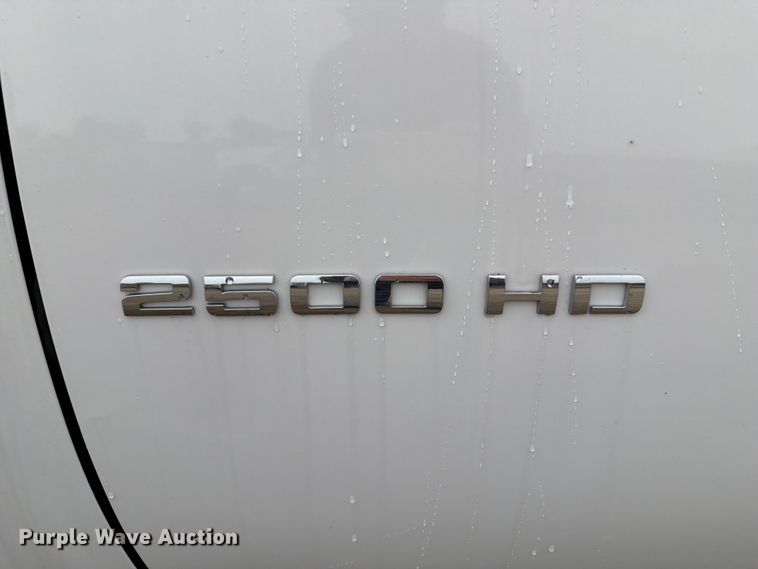 image for item FB5932 2012 Chevrolet Silverado 2500HD pickup truck