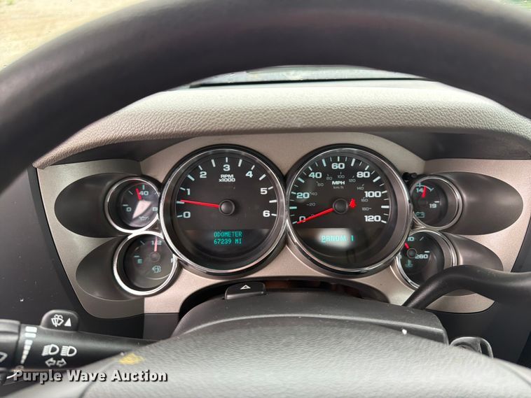 image for item FB5932 2012 Chevrolet Silverado 2500HD pickup truck
