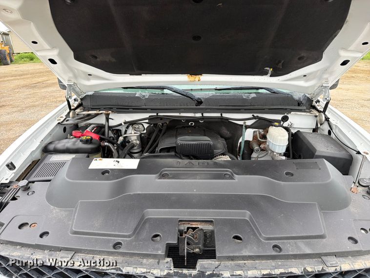 image for item FB5932 2012 Chevrolet Silverado 2500HD pickup truck