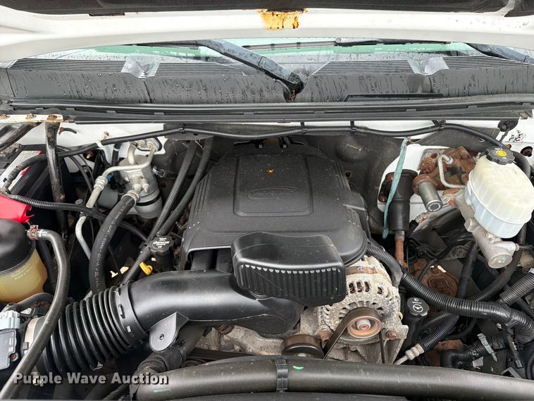 image for item FB5932 2012 Chevrolet Silverado 2500HD pickup truck