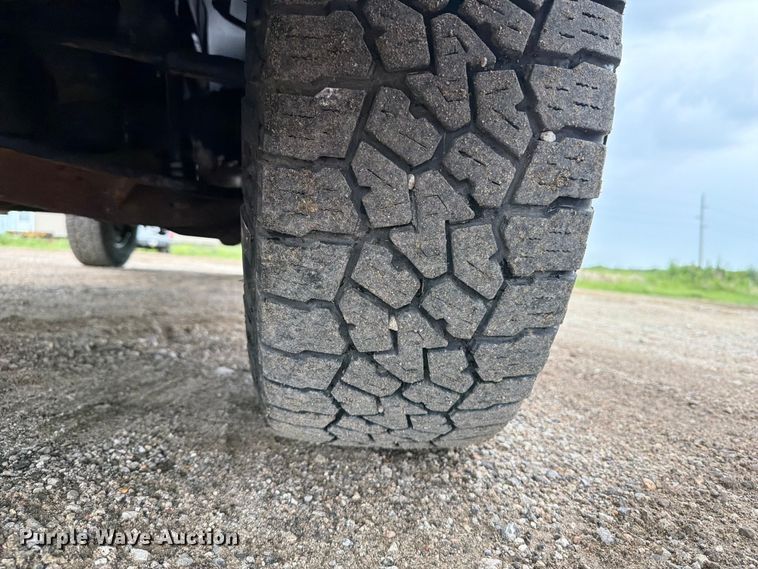 image for item FB5932 2012 Chevrolet Silverado 2500HD pickup truck