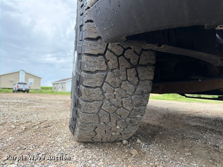 image for item FB5932 2012 Chevrolet Silverado 2500HD pickup truck