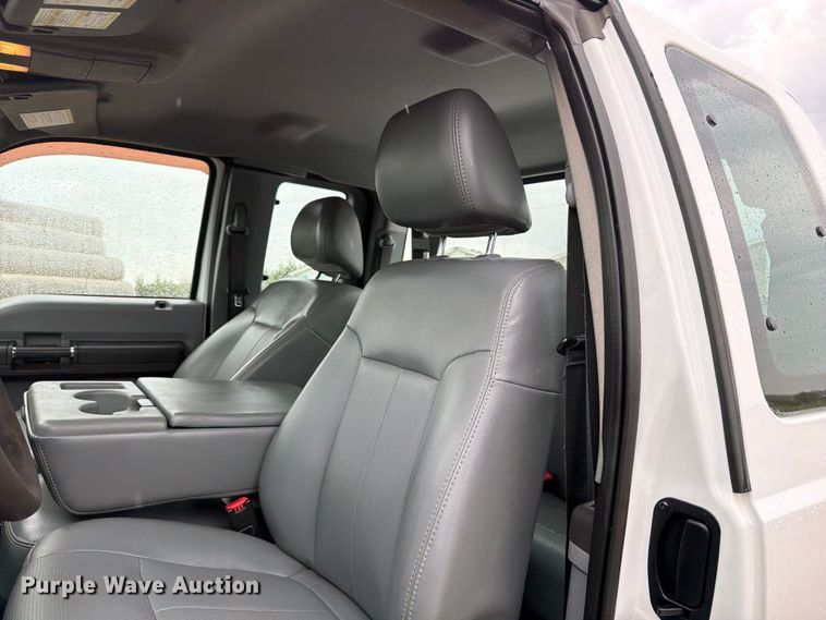 image for item FB5933 2011 Ford F250 Super Duty Ext. Cab pickup truck