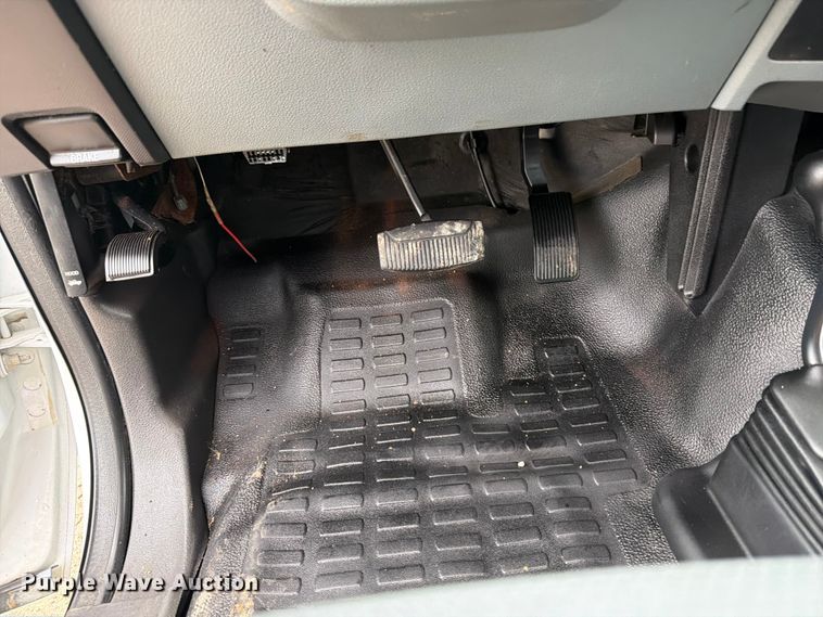 image for item FB5933 2011 Ford F250 Super Duty Ext. Cab pickup truck