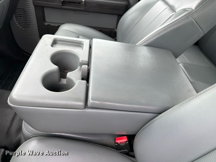 image for item FB5933 2011 Ford F250 Super Duty Ext. Cab pickup truck