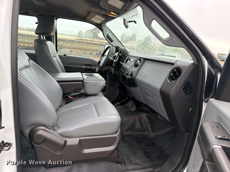 image for item FB5933 2011 Ford F250 Super Duty Ext. Cab pickup truck