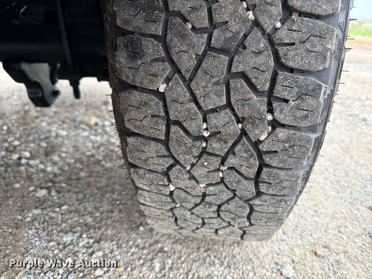 image for item FB5933 2011 Ford F250 Super Duty Ext. Cab pickup truck