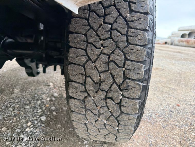 image for item FB5933 2011 Ford F250 Super Duty Ext. Cab pickup truck