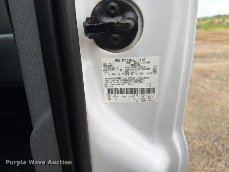image for item FB5933 2011 Ford F250 Super Duty Ext. Cab pickup truck